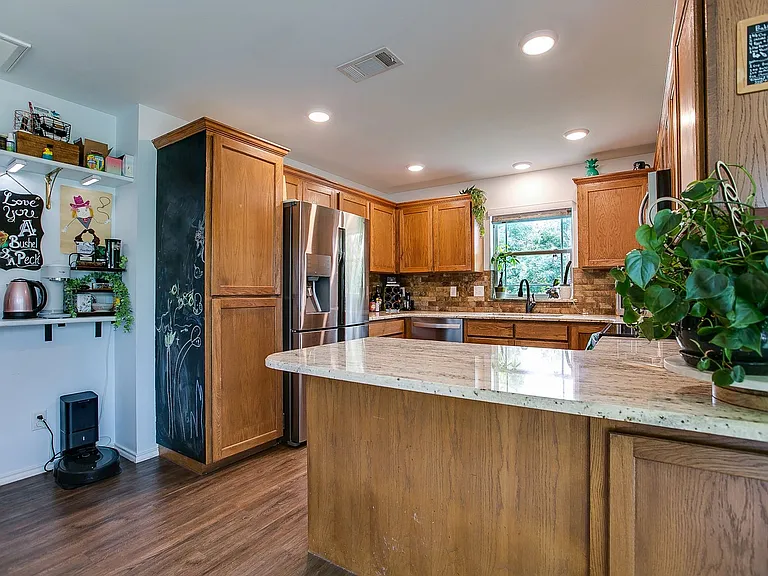 5022 Red Oak Ln — Photo 11