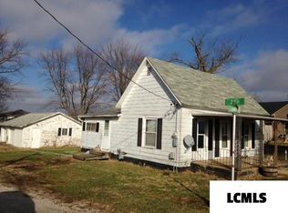 501 E South St, Waynesville, IL 61778