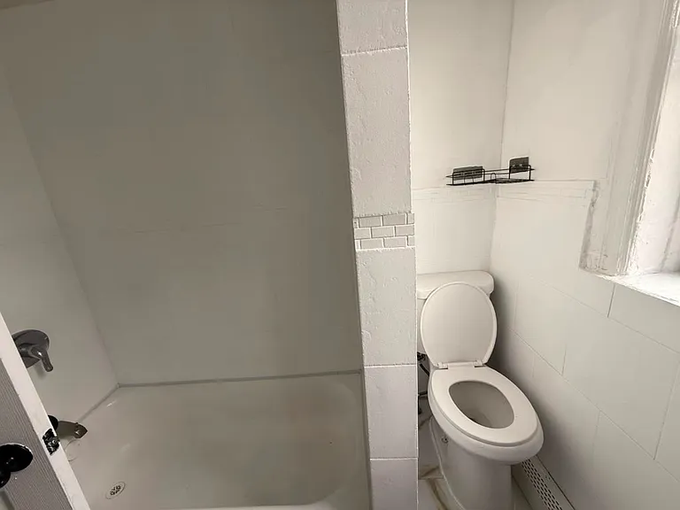 40 Coit St #1 — Photo 9