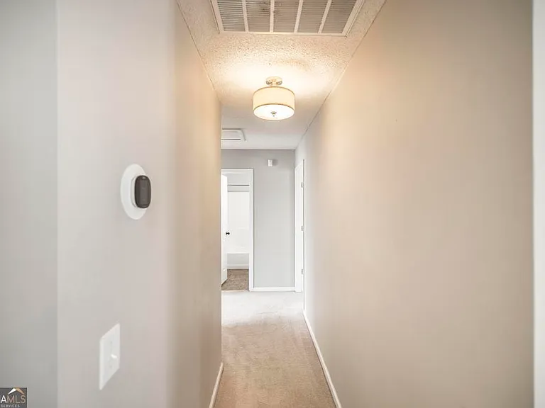100 Lions Gate — Photo 18
