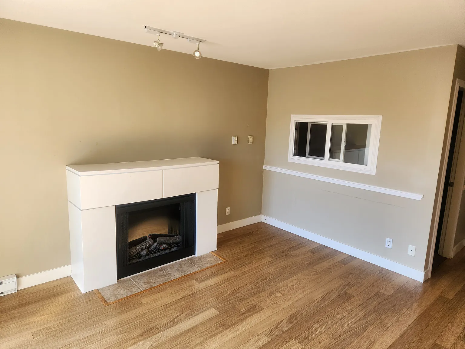 2 bed, 741 sqft, $1,800 — Photo 2