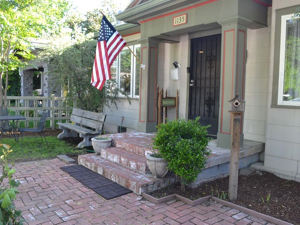 1st image of 1135 N Stockton St