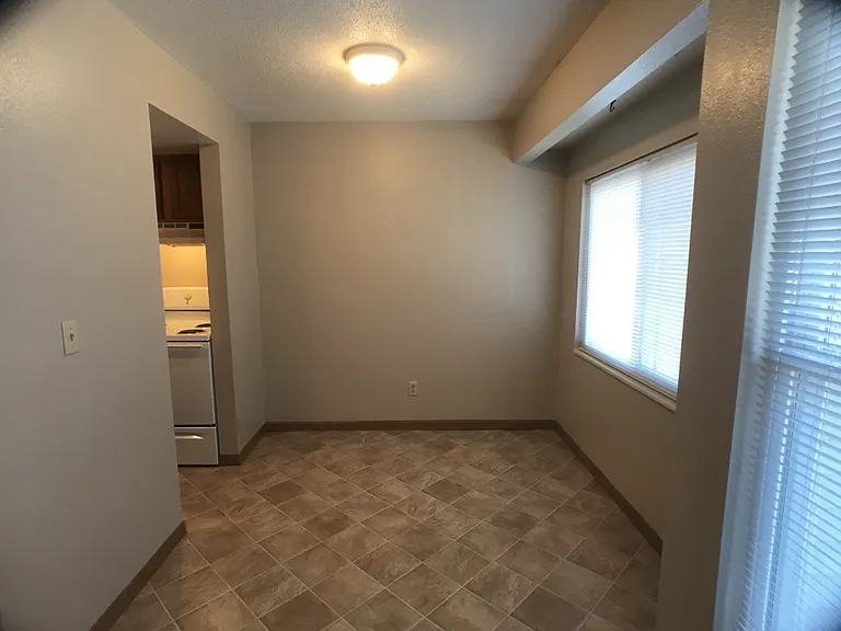 130 West St — Photo 31