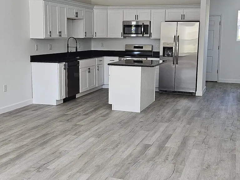 304 Pearl St #1 — Photo 12