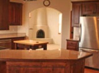 2 Cagua Rd, Santa Fe, NM 87508