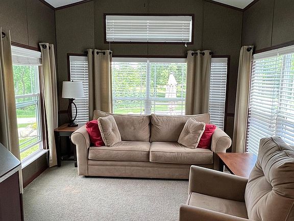 5th image of 20965 S Lakeshore Dr #12