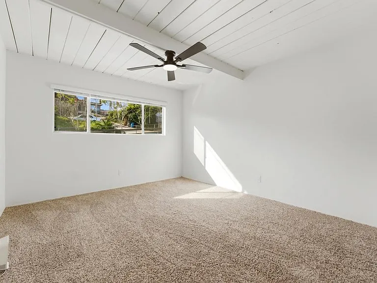 4206 E Division St — Photo 10