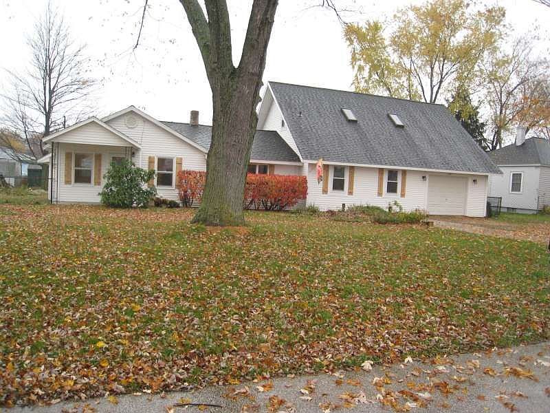 1st image of 1080 Bellway Ave