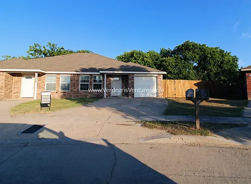 7627 Novella Dr Photo 1