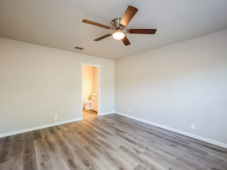 7826 Juno Hts — Photo 10