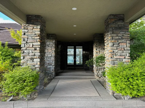 135 Hawken Rd, Reno, NV 89519