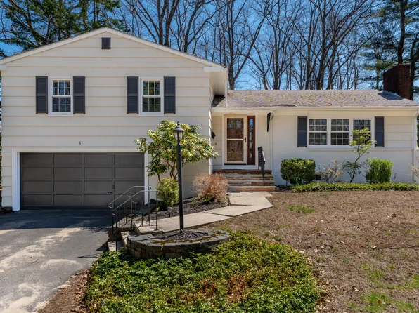 61 Stonybrook Road, Cape Elizabeth, ME 04107