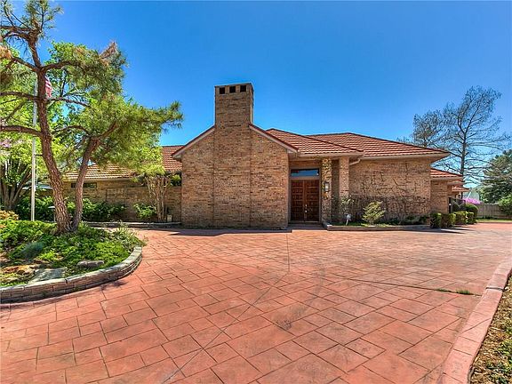 2nd image of 5032 Misty Glen Cir