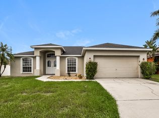 7134 Summit Dr, Winter Haven, FL 33884