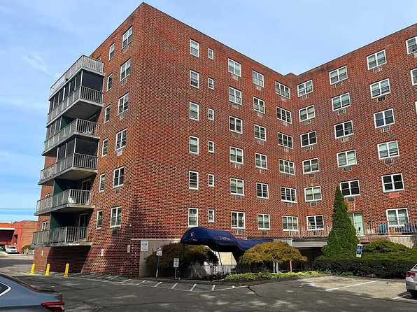 27 Northill Street #5V, Stamford, CT 06907
