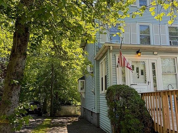 4th image of 65 Woodvale Ave
