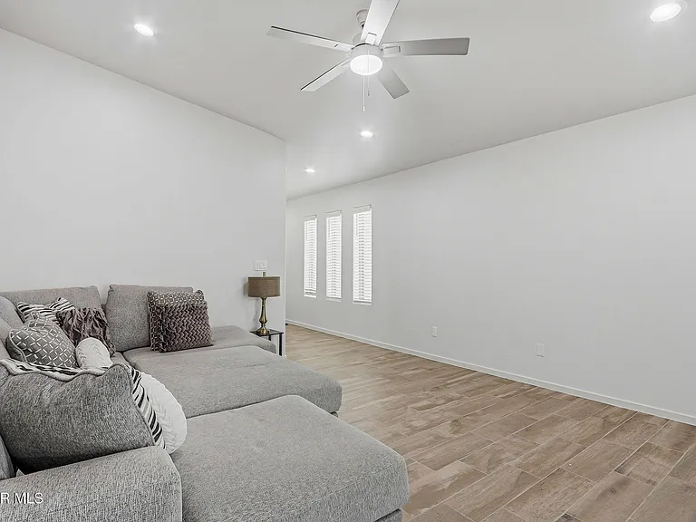 15252 Apex Ct — Photo 17