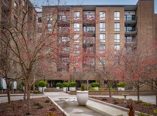 200 Manufacturers Rd APT 328, Chattanooga, TN 37405