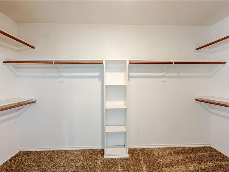 2720 Alpena Dr — Photo 14