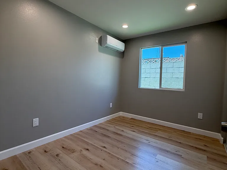 841 S Canoga St #B — Photo 9