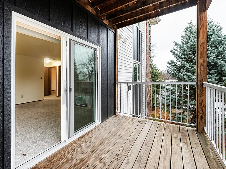Sun Prairie & Vista Court — Photo 17