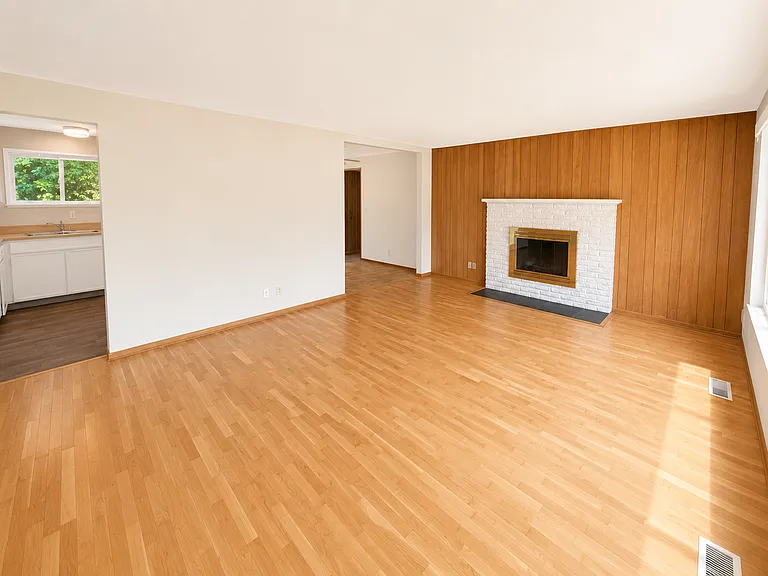 24325 89th Pl W — Photo 3