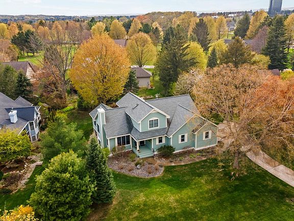 3rd image of 5084 Arrowhead Ct