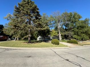6341 Mackey St, Overland Park, KS 66202