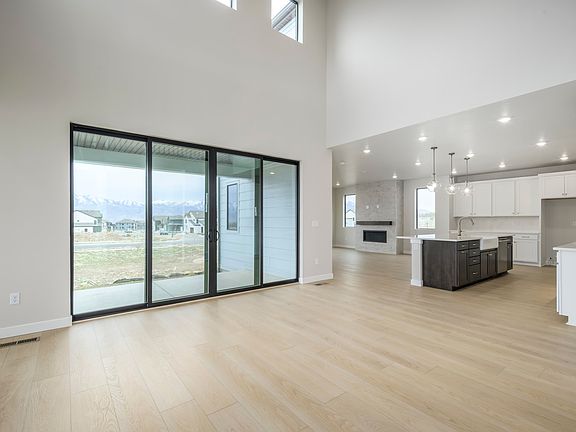 2nd image of 1008 Romney Rd S #238