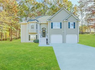70 Kaiser Ct, Dallas, GA 30132