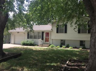 7728 Nina St, Omaha, NE 68124