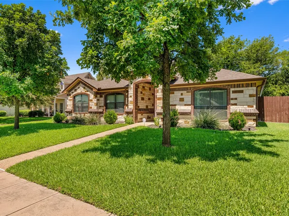 820 Springdale Cir, Lorena, TX 76655