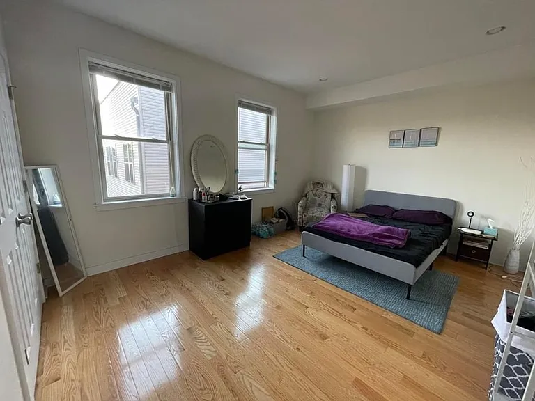 528 N 36th St #1 — Photo 3