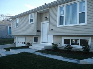195 Rockwood Ave, Cranston, RI 02920