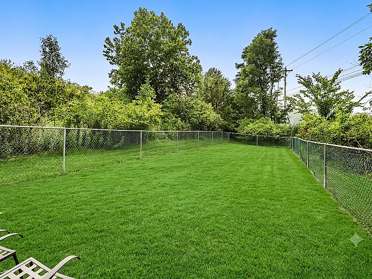 90 Berkley Manor Drive_31