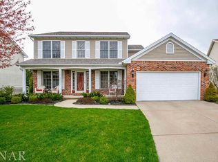 15 Drake Ct, Bloomington, IL 61704