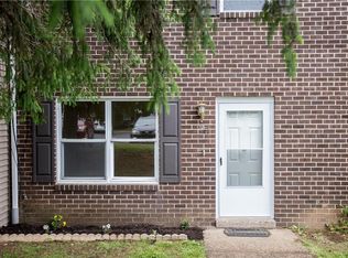 51 Eisenhower Cir, Whitehall, PA 18052