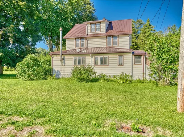 111 Rotterdam Rd, Sodus, NY 14551