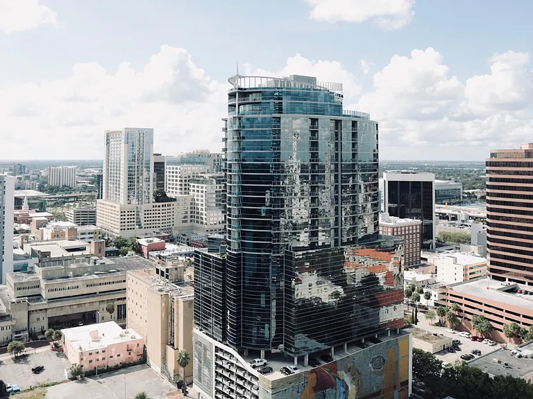 The Vue — Photo 52