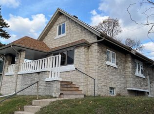 2542 N Hubbard St, Milwaukee, WI 53212