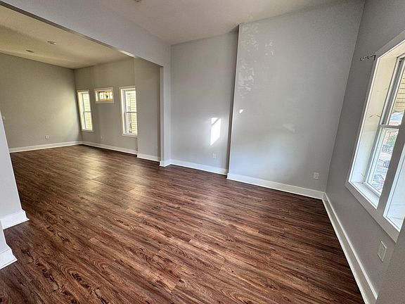 5th image of 226 Dwight St #G2