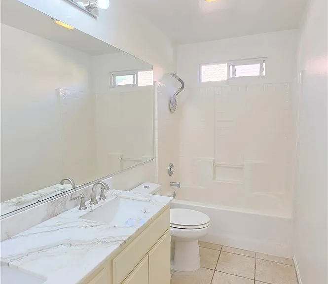 324 Lydia Ln — Photo 18