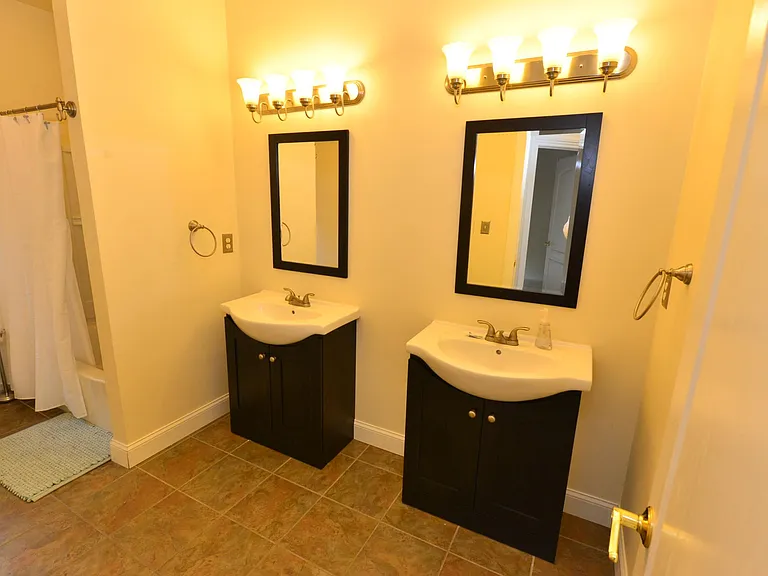 720 River Strand — Photo 27