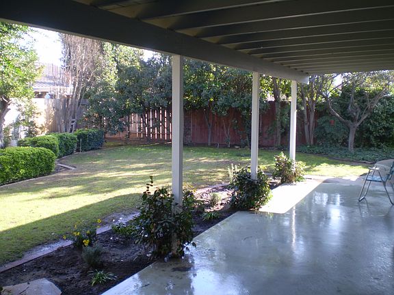 5th image of 5120 N Del Mar Ave