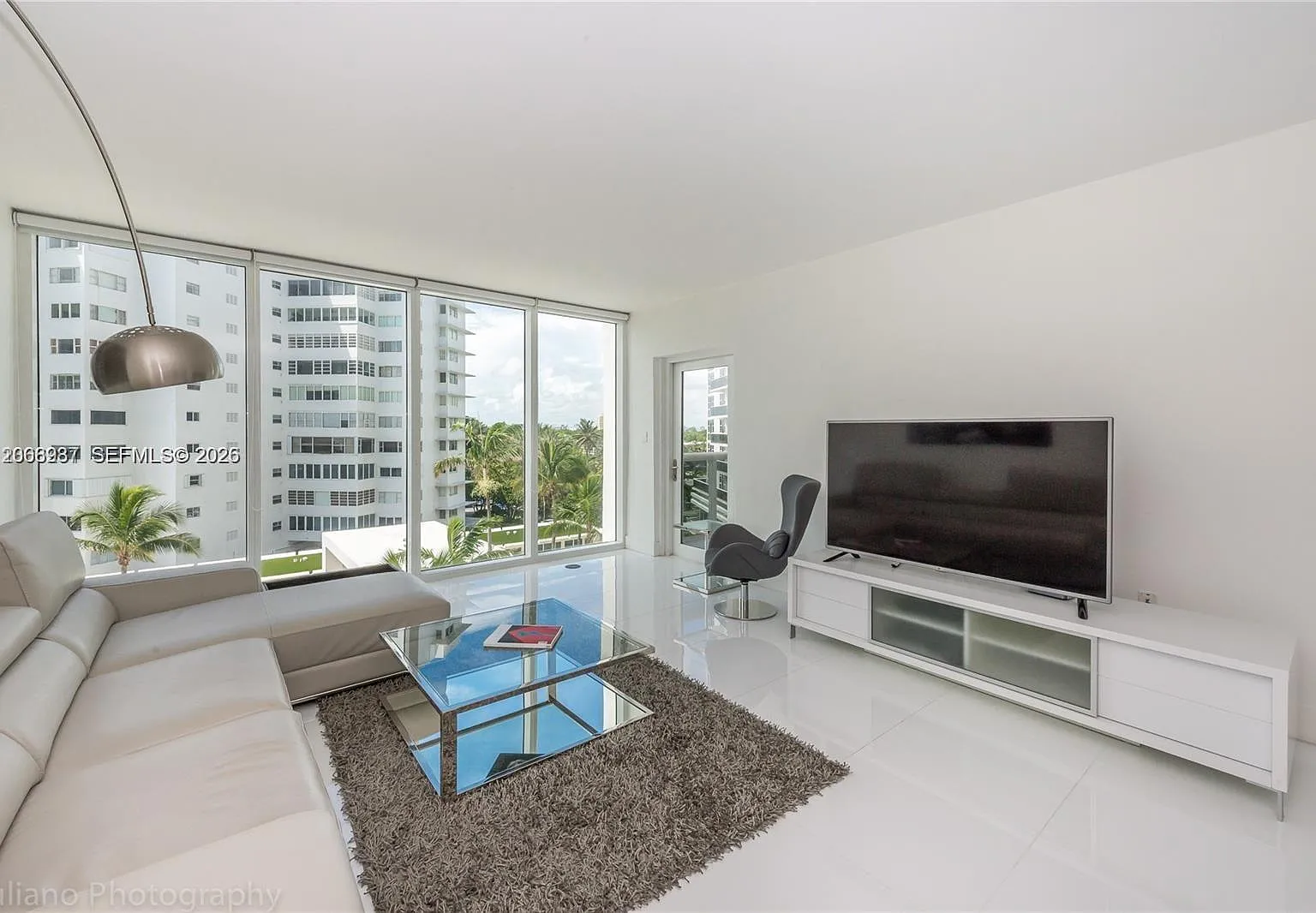 Harbour House — Photo 2