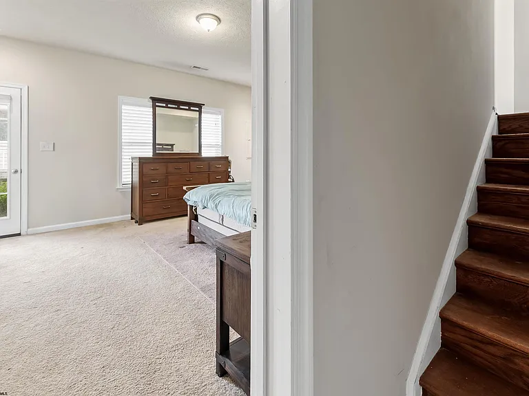 3313 Sun Ct — Photo 17