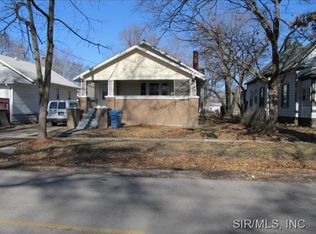 610 E Kerr St, Centralia, IL 62801