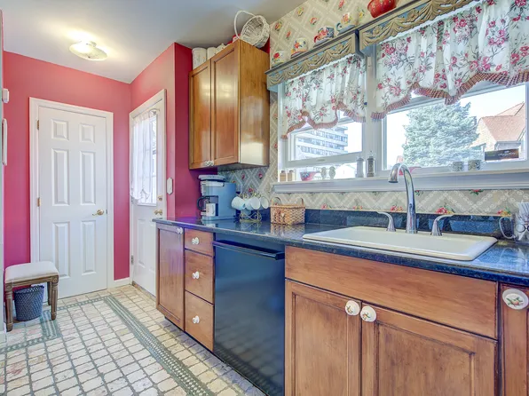 168-03 Powells Cove Boulevard image 24 of 48