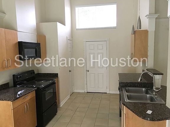 4th image of 6823 Drewlaine Fields Ln #0