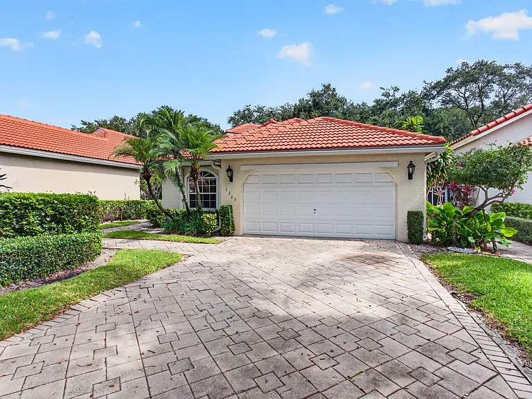 5225 Brookview Dr — Photo 31